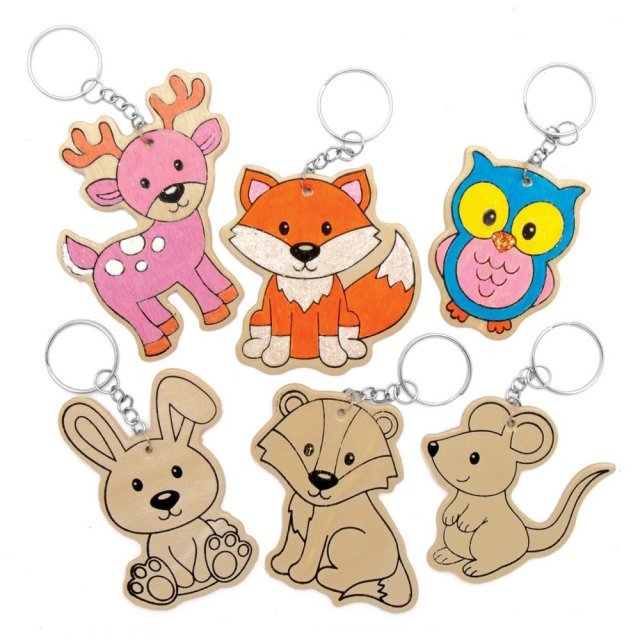 Bosdieren Sleutelhangers Inkleuren , 4,5-8 cm groot uit multiplex in blanco kleur. Geschikt vanaf 3+.