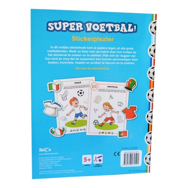 Kleur- en Stickerboek - Super Voetbal 5+ , 20 x 27 cm groot uit papier in de kleur divers. Geschikt vanaf 5+.