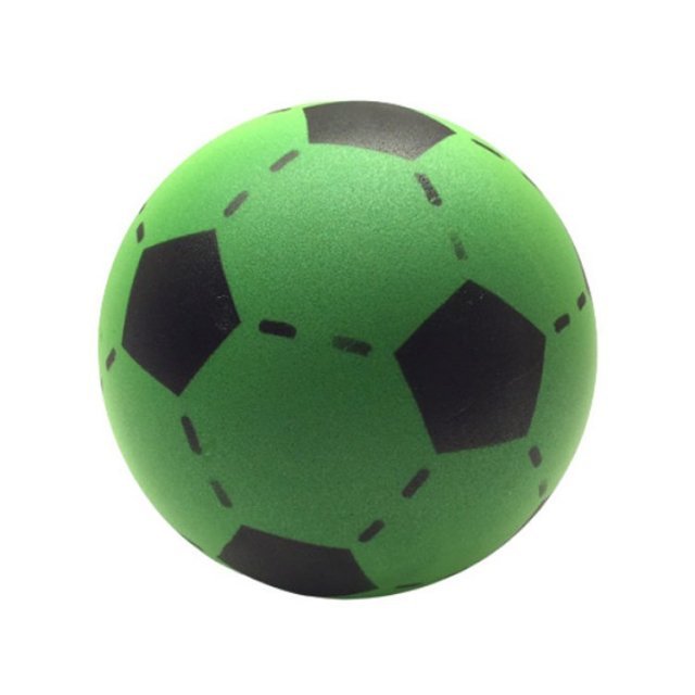 Bal Foam Voetbal - Softbal Groen, 20 cm groot uit foam in de kleur groen. Geschikt vanaf 3+.