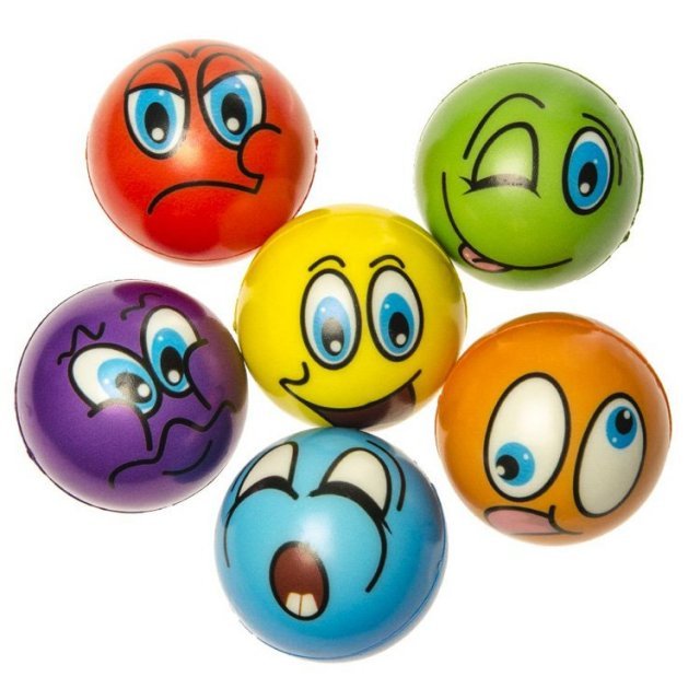 Bal Zacht Funny Faces , 6 cm groot uit kunststof in de kleur ass.. Geschikt vanaf 3+.