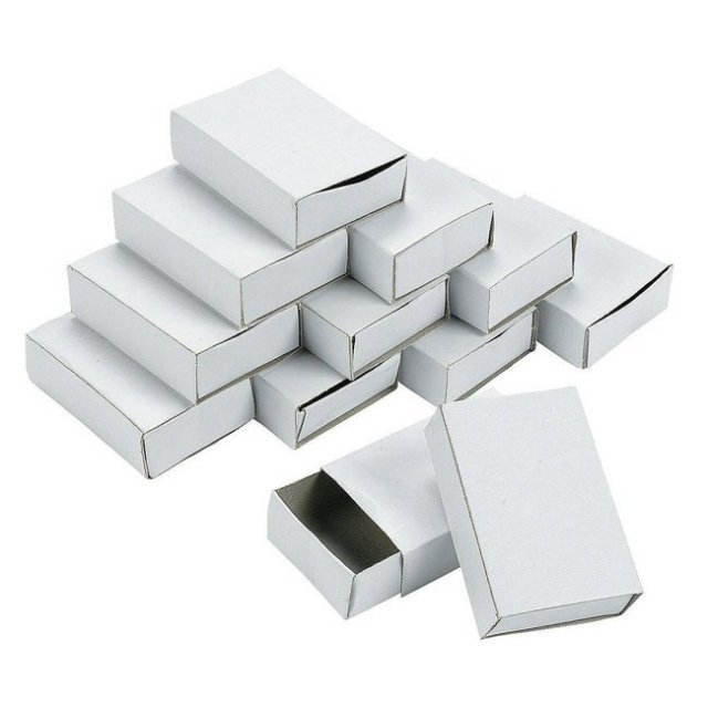 Blanco luciferdoosjes om te decoreren, 50 x 35 mm groot en gemaakt uit karton in de kleur wit. Geschikt vanaf 3+.