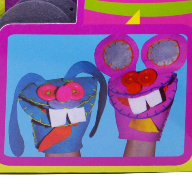 Knutseldoos - HANDPOPPEN MAKEN, 27x35x3cm groot uit divers in de kleur ass.. Geschikt vanaf 3+.