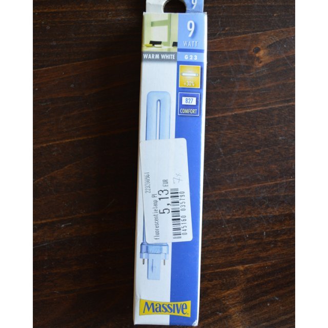 Massive Spaarlamp 9W G23 Warm Wit.