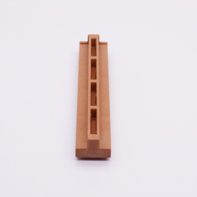 Playmobil 30039910 Verbinding Muur T Vorm - L BR - Wall Connector T Junction ,  groot uit kunststof in de kleur l.bruin. Geschikt vanaf 3+.