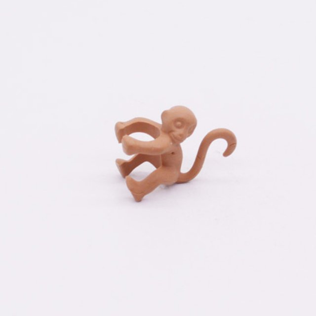 Playmobil 30299510 Slingeraap Baby - Beige - Spider Monkey Baby ,  groot uit kunststof in de kleur beige. Geschikt vanaf 3+.