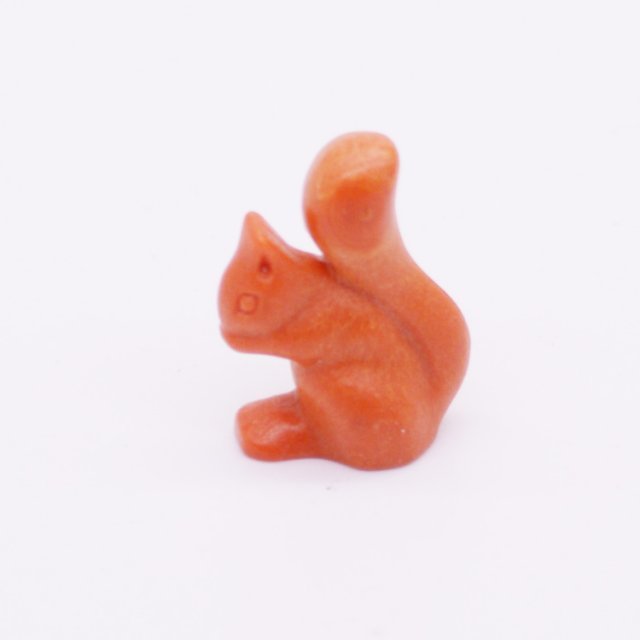 Playmobil 30514833 01 Eekhoorn Zittend - Squirrel Sitting ,  groot uit kunststof in de kleur d.oranje. Geschikt vanaf 3+.