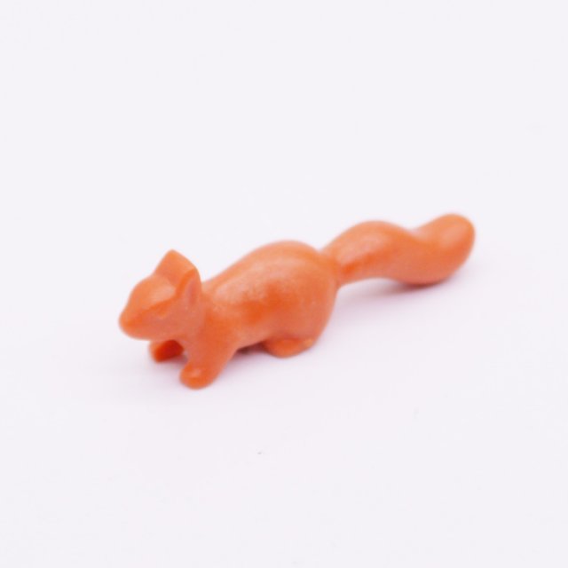 Playmobil 30514833 02 Eekhoorn Lopend - Squirrel Running ,  groot uit kunststof in de kleur d.oranje. Geschikt vanaf 3+.