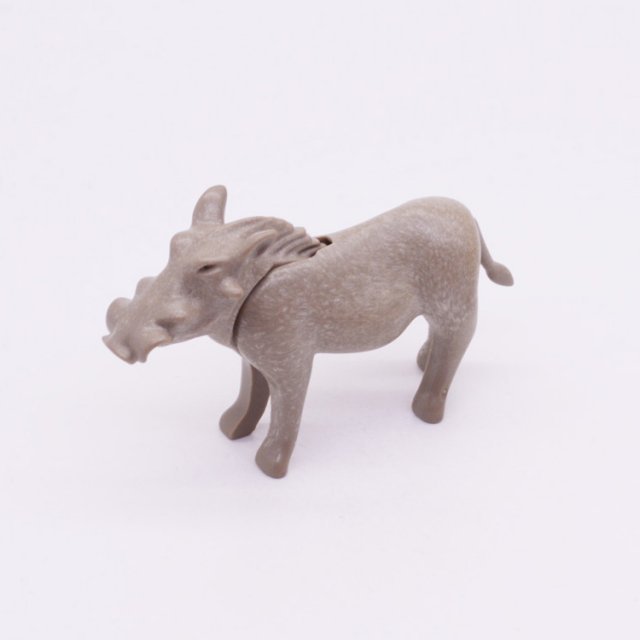 Playmobil 30657202 01 Wrattenzwijn z Slagtanden - GR - Warthog wo Tusks ,  groot uit kunststof in de kleur grijs. Geschikt vanaf 3+.