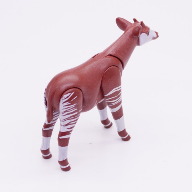 Playmobil 30660653 Okapi Mannetje - Okapi Male ,  groot uit kunststof in de kleur bruin. Geschikt vanaf 3+.