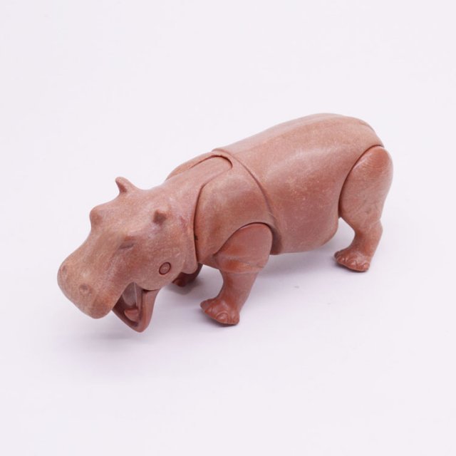 Playmobil p3547a 01 Nijlpaard Volwassen - BROKEN TAIL - Hippo Adult ,  groot uit kunststof in de kleur bruin. Geschikt vanaf 3+.