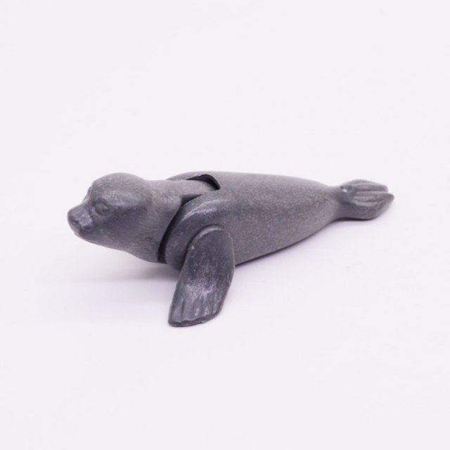Playmobil p4660a Zeehond Grijs - Seal Grey ,  groot uit kunststof in de kleur grijs. Geschikt vanaf 3+.
