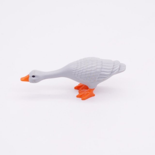 Playmobil 30089730 Gans Nek Gestrekt - GR - Goose Neck Stretched ,  groot uit kunststof in de kleur grijs. Geschikt vanaf 3+.