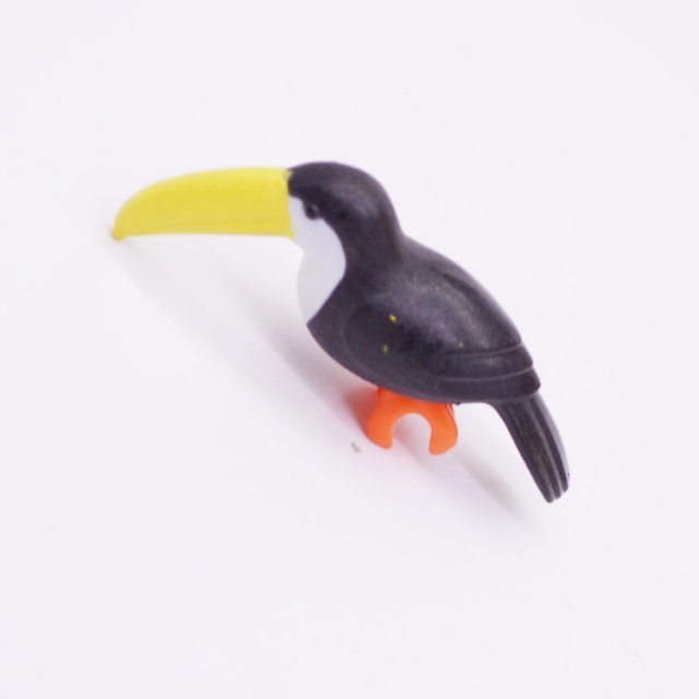 Playmobil 30830070 Toekan - Toucan ,  groot uit kunststof in de kleur zwart. Geschikt vanaf 3+.