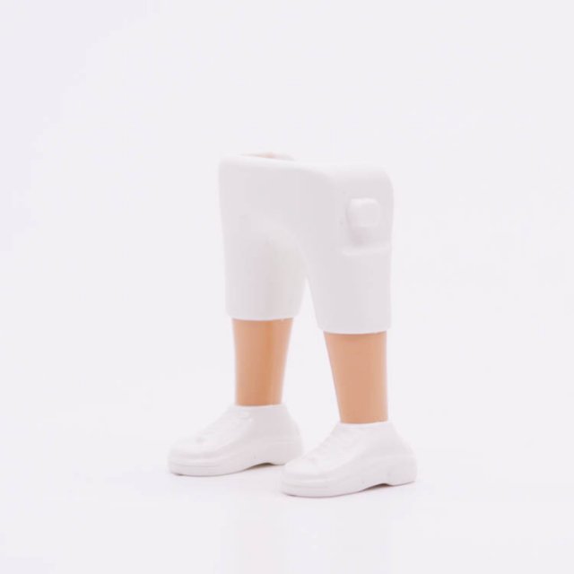 Playmobil 90010005 Benen Witte Ko Broek Wi Schoenen - Legs White Shorts Wh Shoes ,  groot uit kunststof in de kleur wit. Geschikt vanaf 3+.