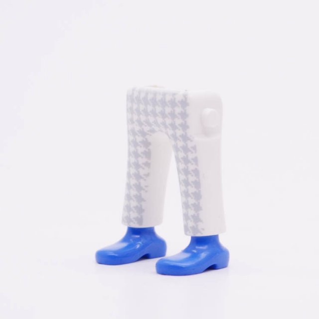 Playmobil 90010008 Benen Wit Geruit Bl Schoenen - Legs White Checkered Bl Shoes ,  groot uit kunststof in de kleur wit. Geschikt vanaf 3+.