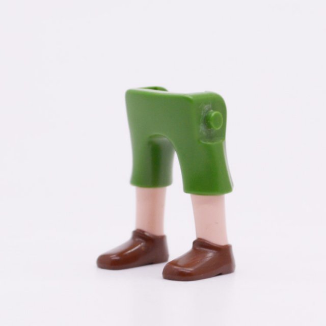 Playmobil 90010038 Benen Groen Ko Broek Br Schoenen - Legs Green Shorts Br Shoes ,  groot uit kunststof in de kleur groen. Geschikt vanaf 3+.