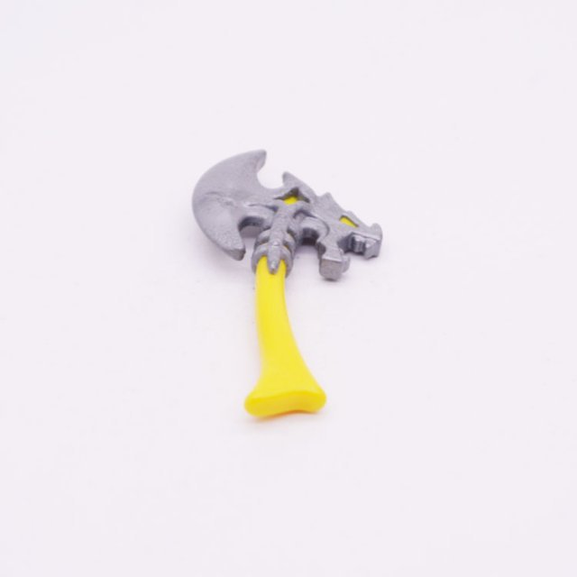 Playmobil 30237172 30226893 Bijl Drakenridder - Axe Dragon Knight ,  groot uit kunststof in de kleur grijs. Geschikt vanaf 3+.
