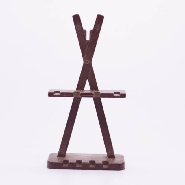 Playmobil 30043950 Wapenrek Ridders - D BR - Weapons Stand Knights ,  groot uit kunststof in de kleur d.bruin. Geschikt vanaf 3+.