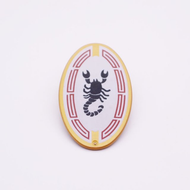 Playmobil 30633752 Schild Zwarte Schorpioen - Shield Black Scorpion ,  groot uit kunststof in de kleur goud. Geschikt vanaf 3+.