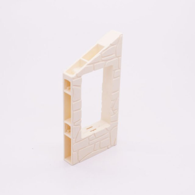 Playmobil 30211440 Muur Schuin Venster - 60/120 - Stone Wall Window ,  groot uit kunststof in de kleur creme. Geschikt vanaf 3+.