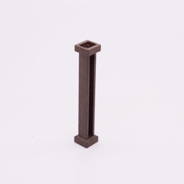 Playmobil 30222630 Pilaar Vierkant - 90 - Column Square ,  groot uit kunststof in de kleur bruin. Geschikt vanaf 3+.