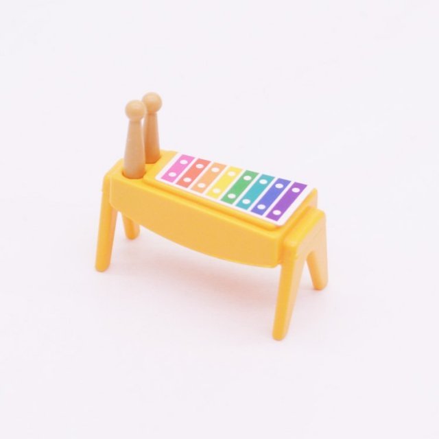 Playmobil 30200142 30209600 Xylofoon Kinderen - Xylophone Kids ,  groot uit kunststof in de kleur geel. Geschikt vanaf 3+.