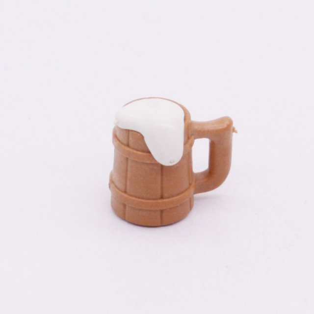 Playmobil 30030840 30603420 01 Bierkruik m Schuim - Beer Mug w Foam ,  groot uit kunststof in de kleur l.bruin. Geschikt vanaf 3+.