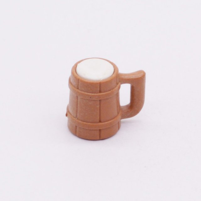 Playmobil 30030840 30603420 03 Bierkruik m Schuim - Beer Mug w Foam ,  groot uit kunststof in de kleur l.bruin. Geschikt vanaf 3+.