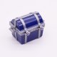 Playmobil 30458350 30458360 Schatkist Geldkist m Sierbeslag - Chest Trunk w Bands ,  groot uit kunststof in de kleur blauw. Geschikt vanaf 3+.