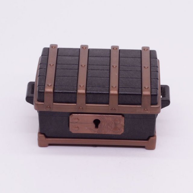 Playmobil 30662370 01 Schatkist Geldkist Zwart - BROKEN - Chest Trunk Black ,  groot uit kunststof in de kleur zwart. Geschikt vanaf 3+.