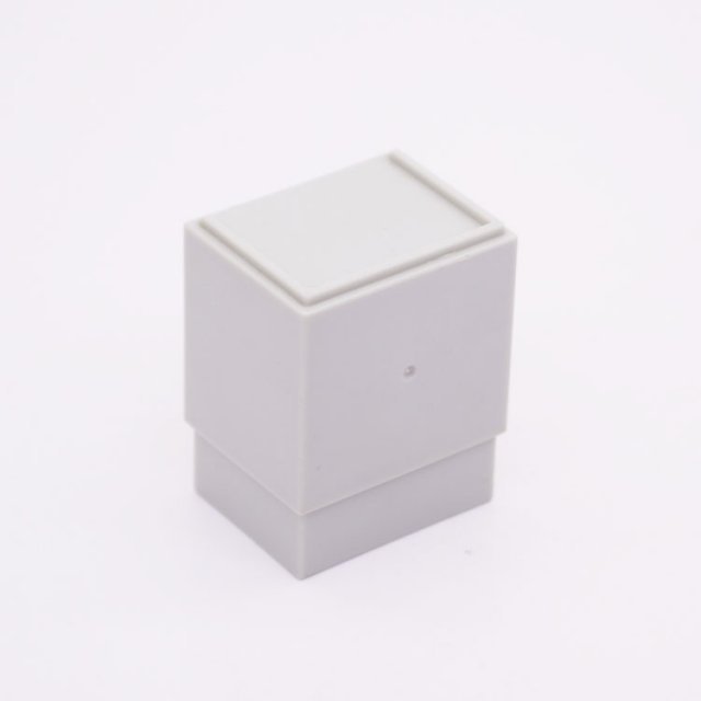 Playmobil 30045100 Kast v 3 Lades - GR - Cupboard f 3 Drawers ,  groot uit kunststof in de kleur grijs. Geschikt vanaf 3+.