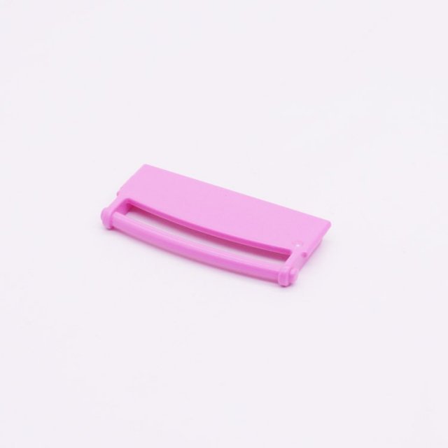 Playmobil 30050522 Legger Kapstokhanger - 50 - Shelf Hanging Rod ,  groot uit kunststof in de kleur roze. Geschikt vanaf 3+.