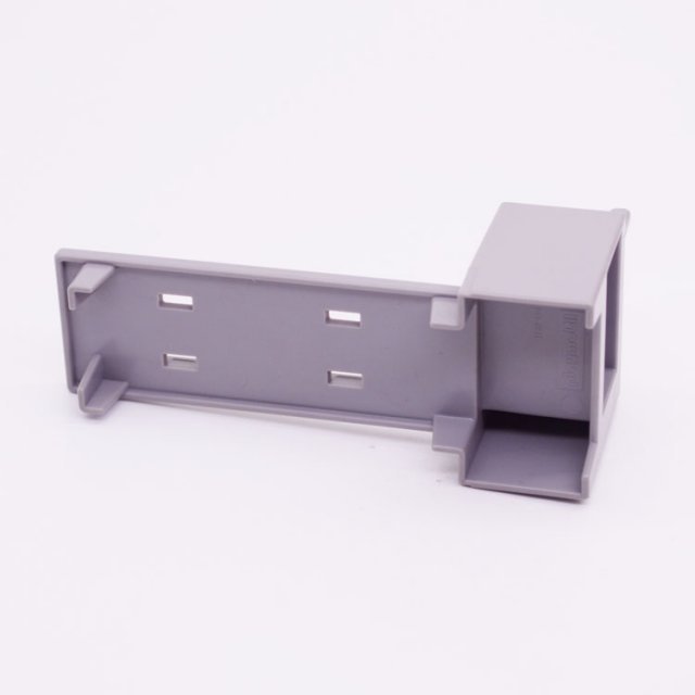 Playmobil 30055330 Onderzoektafel v Brancard - Care Table f Stretcher ,  groot uit kunststof in de kleur grijs. Geschikt vanaf 3+.