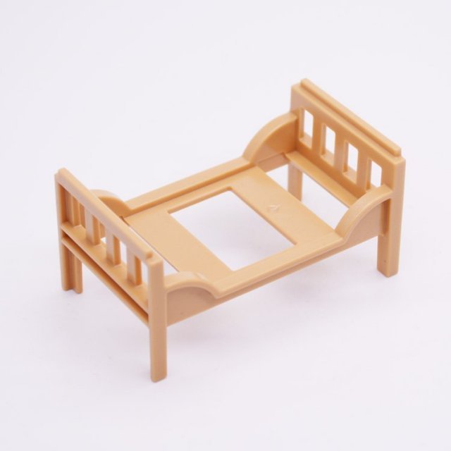 Playmobil 30069843 Kinderbed Frame - Frame Bed Child ,  groot uit kunststof in de kleur beige. Geschikt vanaf 3+.
