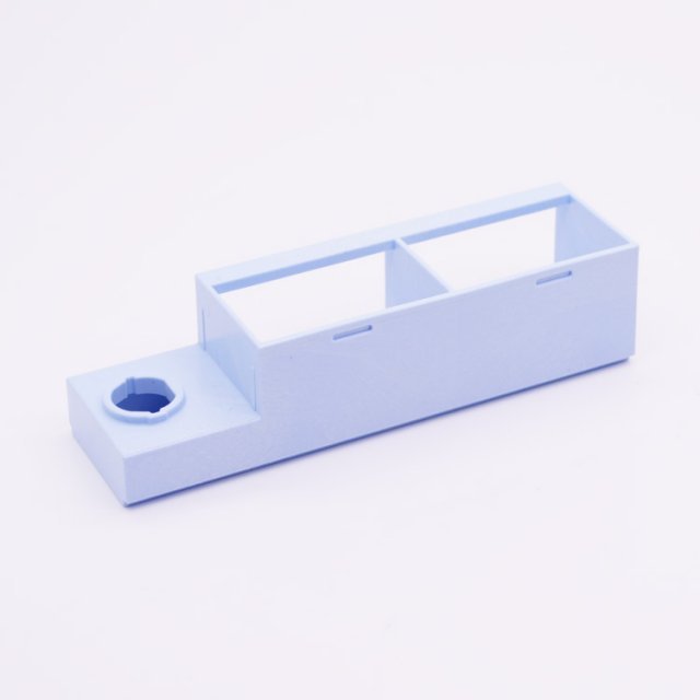 Playmobil 30079502 Onderstel Werkbank - Base Workbench ,  groot uit kunststof in de kleur p.blauw. Geschikt vanaf 3+.