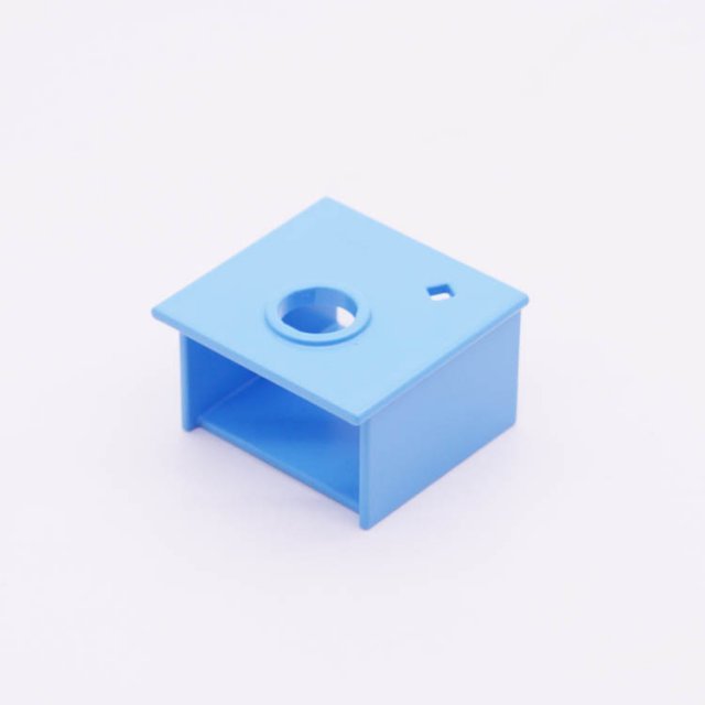 Playmobil 30251753 Wastafel Meubel Klein - Bathroom Sink Small ,  groot uit kunststof in de kleur l.blauw. Geschikt vanaf 3+.