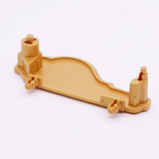 Playmobil 30665232 03 Achterkant Ligzetel Salon - Back Part Chaise Longue ,  groot uit kunststof in de kleur goud. Geschikt vanaf 3+.
