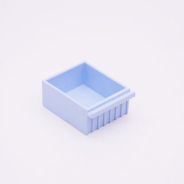 Playmobil 30516660 01 Schuif Lade Koelkast - P BL - Drawer Slide Refrigerator ,  groot uit kunststof in de kleur p.blauw. Geschikt vanaf 3+.