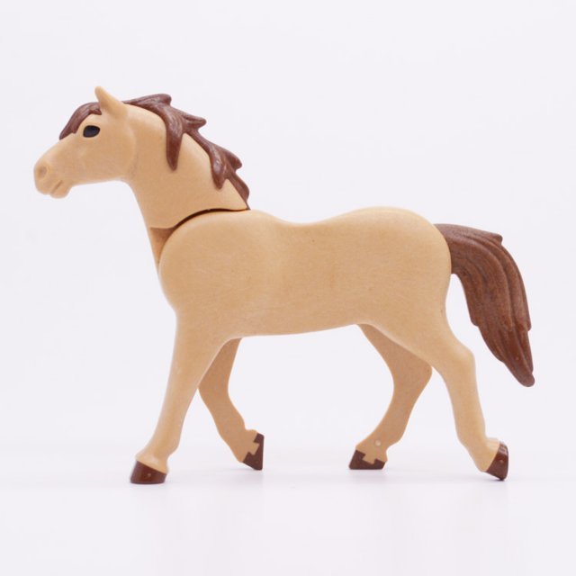 Playmobil 30668772 Paard Tan - Haflinger - Horse Tan ,  groot uit kunststof in de kleur tan. Geschikt vanaf 3+.