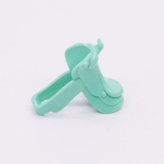 Playmobil 30024665 Zadel Turquoise - Western 2011 Style - Saddle Turquoise ,  groot uit kunststof in de kleur turquoise. Geschikt vanaf 3+.