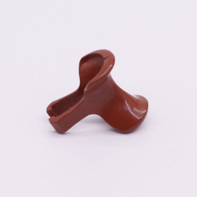 Playmobil 30047230 Zadel Paard Do Bruin - Saddle Horse Da Brown ,  groot uit kunststof in de kleur d.bruin. Geschikt vanaf 3+.