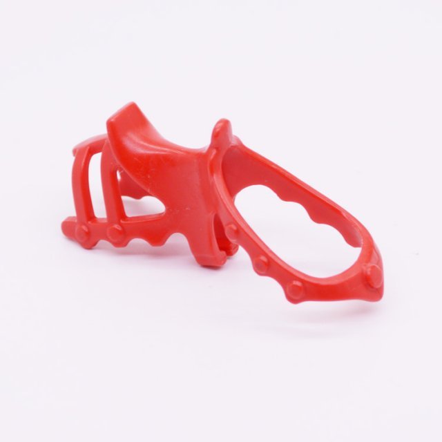 Playmobil 30247530 Harnas Zadel Ridder - Harness Saddle Knight ,  groot uit kunststof in de kleur rood. Geschikt vanaf 3+.