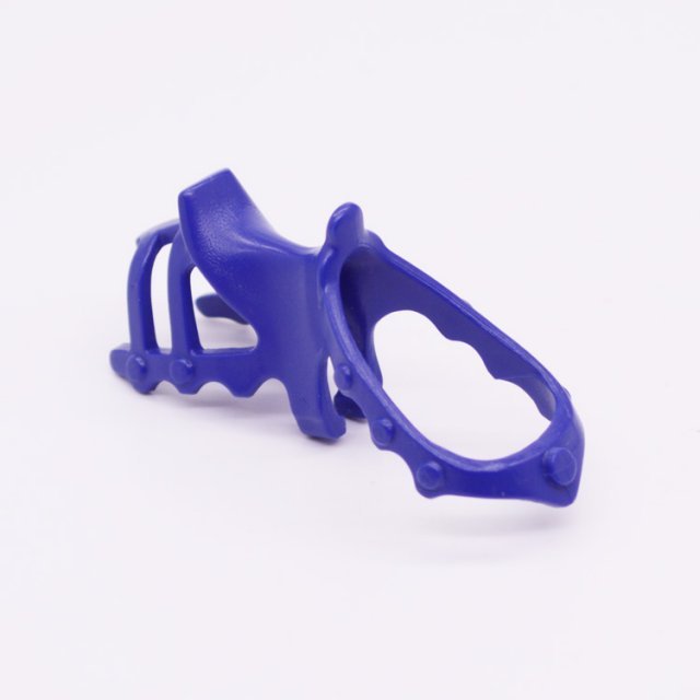 Playmobil 30248140 Harnas Zadel Ridder - Harness Saddle Knight ,  groot uit kunststof in de kleur blauw. Geschikt vanaf 3+.