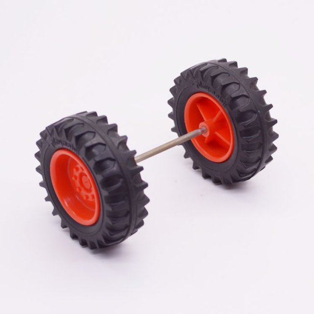 Playmobil 30651180 Achteras Wielen Tractor - Rear Axle Wheels Tractor ,  groot uit kunststof in de kleur zwart. Geschikt vanaf 3+.