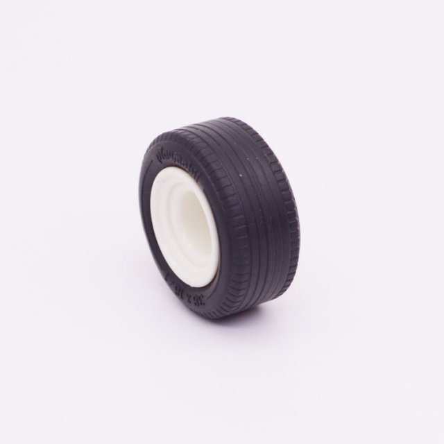 Playmobil 30822490  30225970 Band m Velg - 38x18/1 - Tire w Wheel Hub ,  groot uit kunststof in de kleur zwart. Geschikt vanaf 3+.