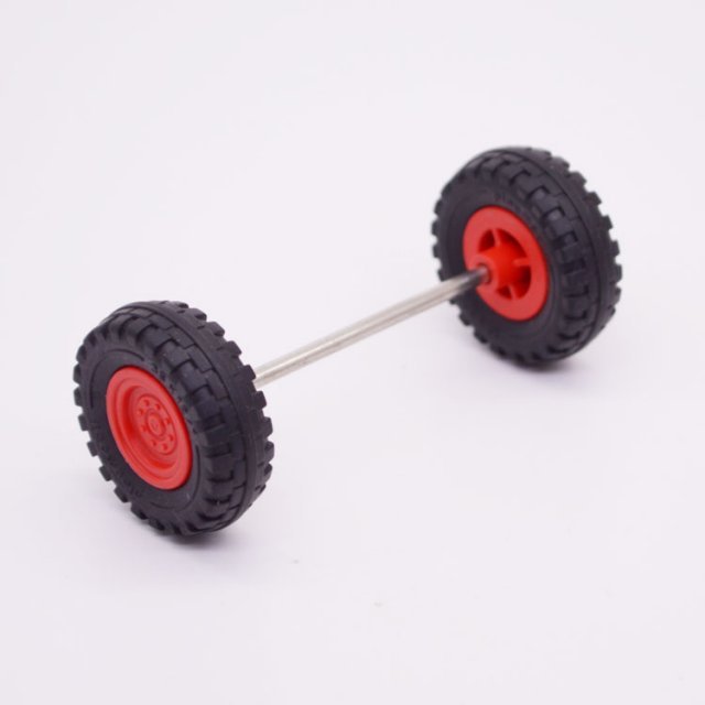 Playmobil 30828622 Wielen m As - 35x12/1 - Wheels w Axle ,  groot uit kunststof in de kleur zwart. Geschikt vanaf 3+.