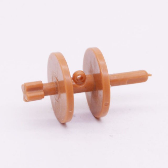 Playmobil 30601420 01 Spoel Ankerkoord m As - Spool Anchor Rope w Axle ,  groot uit kunststof in de kleur bruin. Geschikt vanaf 3+.